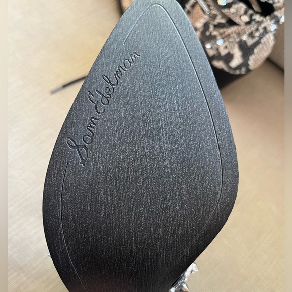 Sam Edelman Elana, snake skin, cut out studded boots. Size 7.5 NWOT - Picture 7 of 8